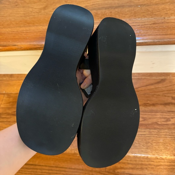90s Platform Sandals - Picture 7 of 9